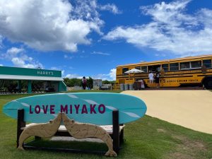 西平安名岬　ハリーズ　シュリンプ　トラック