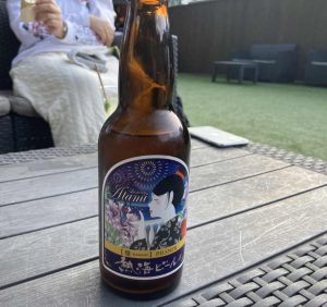 とりあえず地ビールはいただきます