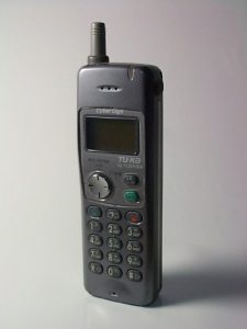 ②TH子……東芝製『TH371』（ツーカーホン関西）