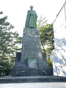 坂本龍馬像