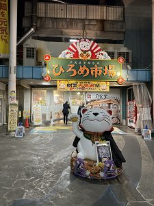 フードコートのようなひろめ市場