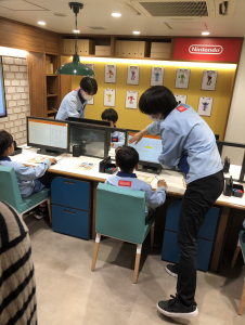 プログラム中。