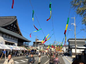 勝山市内に短冊が飾られます